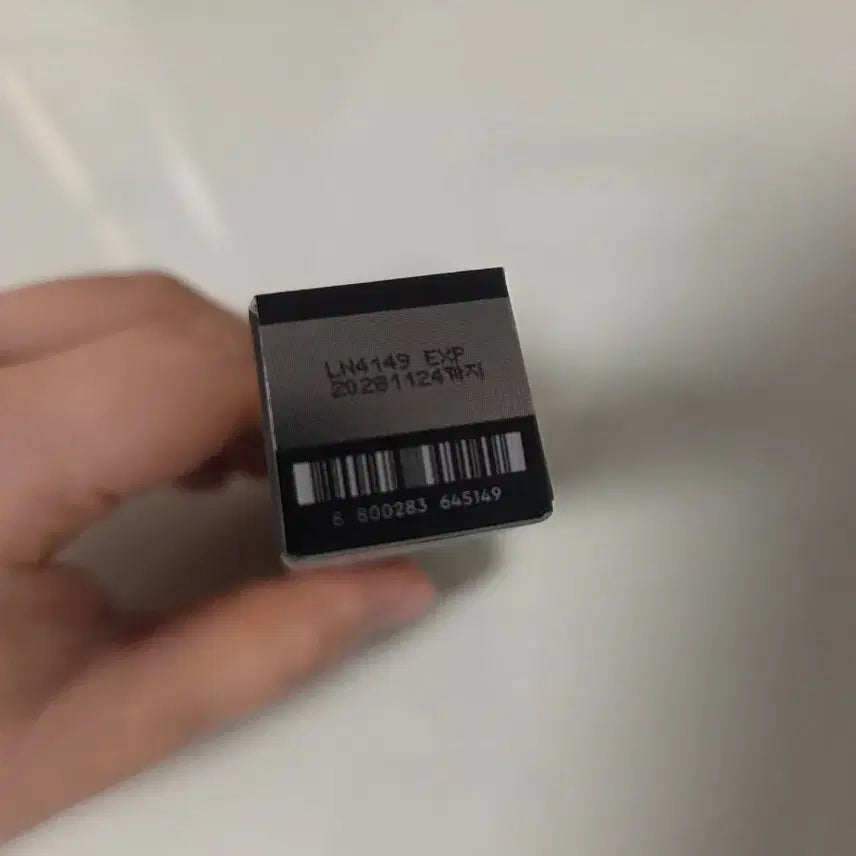 [BUNJANG] Hera Sensual Tinted Shine Lip Serum (370 Redwood) / [새상품] 헤라 센슈얼 틴티드 샤인 립 세럼 (370 레드우드)