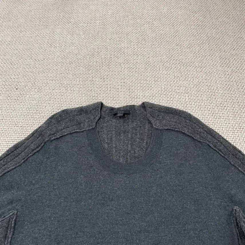 [BUNJANG] M COS Round Knit N.9010 / M COS 코스 라운드 니트 N.9010
