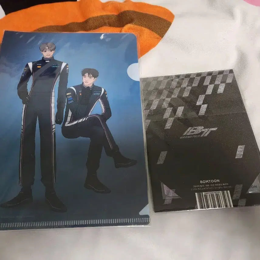 [BUNJANG] Lee Sun Another Pink Clear File & Couple Postcard Bundle Set / 어나더 핑크 귀태 클리어파일 커플엽서 이선 라이센스 패키지