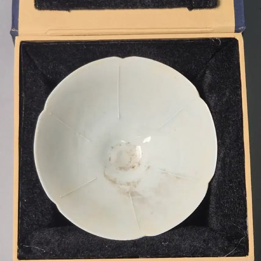 [BUNJANG] Joseon Dynasty Celadon White Porcelain Bowl / 송대 청백자 화구완 중국도자기 골동품