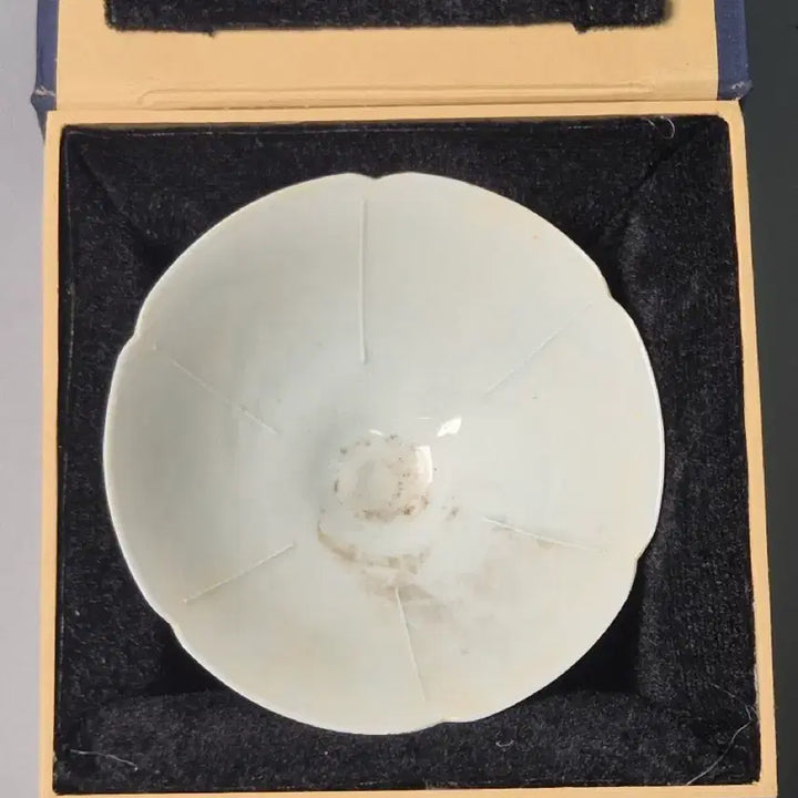 [BUNJANG] Joseon Dynasty Celadon White Porcelain Bowl / 송대 청백자 화구완 중국도자기 골동품