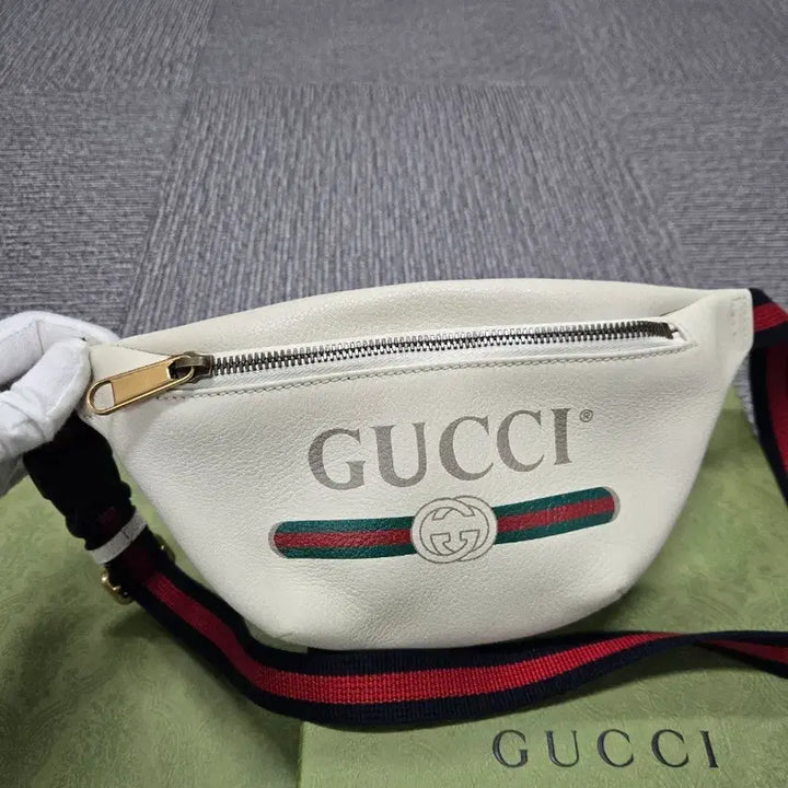 [BUNJANG] Gucci Belt Bag / [특가][정품] 구찌 띠로고 힙색 벨트백