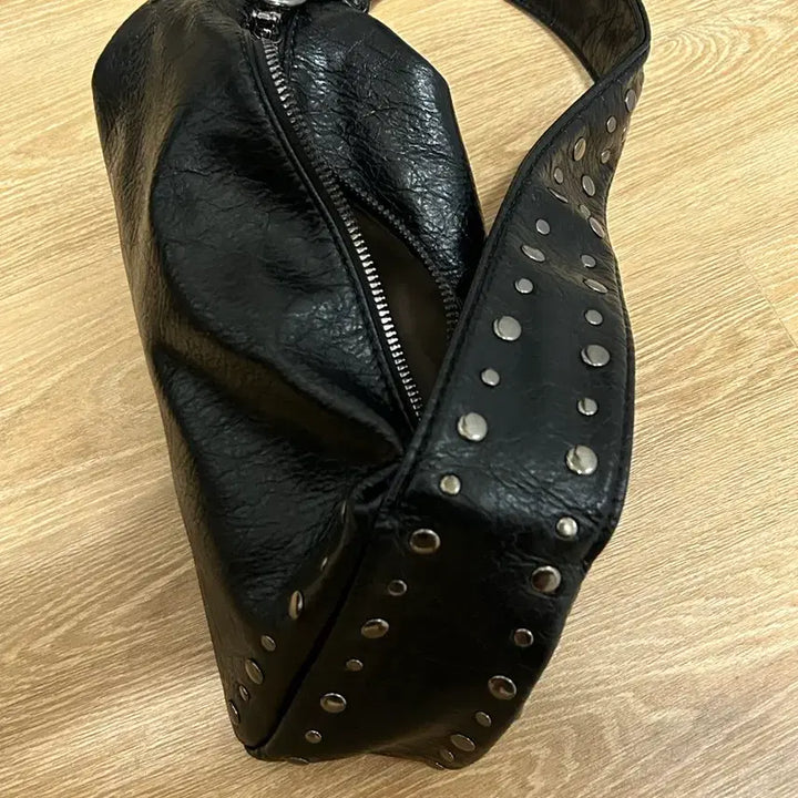 [BUNJANG] Black Studded Leather Shoulder Bag / 블랙 스터드 레더 숄더백