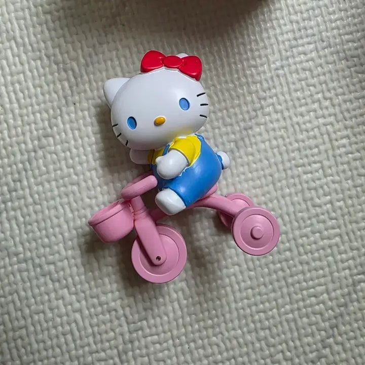 [BUNJANG] Hello Kitty Tricycle Figure / 헬로키티 세발자전거 피규어