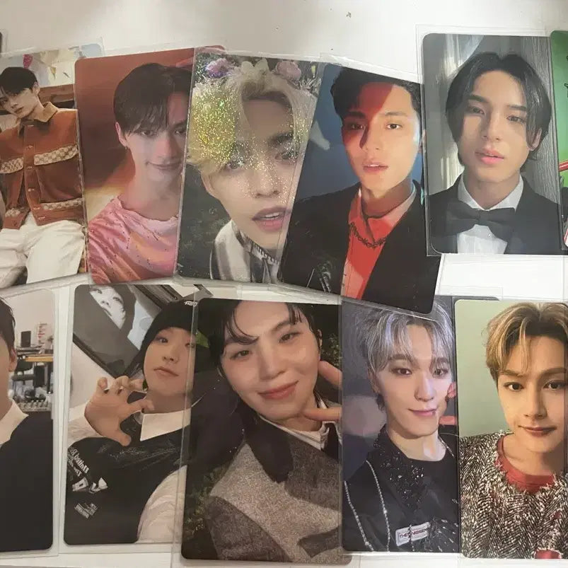 [BUNJANG] Seventeen Jeonghan Carat Ver. Bundle Set Photocard &amp; Name Tag / 일괄 급처 세븐틴 윤정한 포카 캐럿반 일괄 판매 명찰 증사