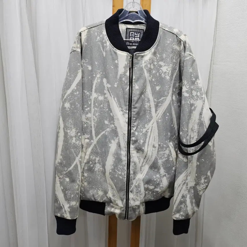 [BUNJANG] X-Large Souvenir Jacket / X-Large 스카잔 스타일 점퍼 자켓