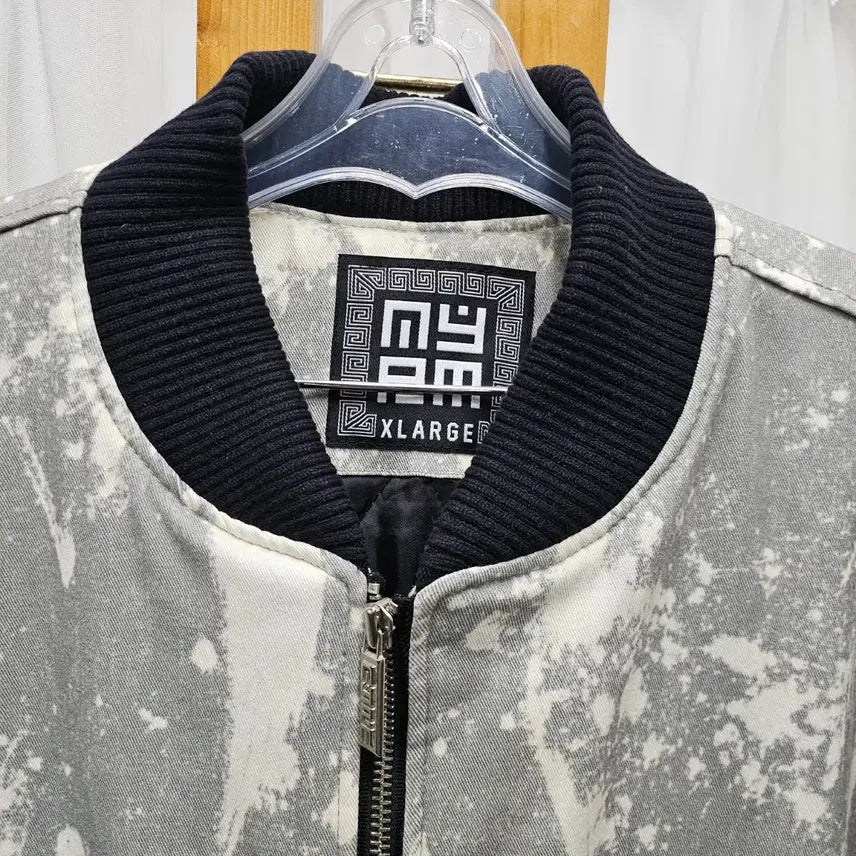 [BUNJANG] X-Large Souvenir Jacket / X-Large 스카잔 스타일 점퍼 자켓