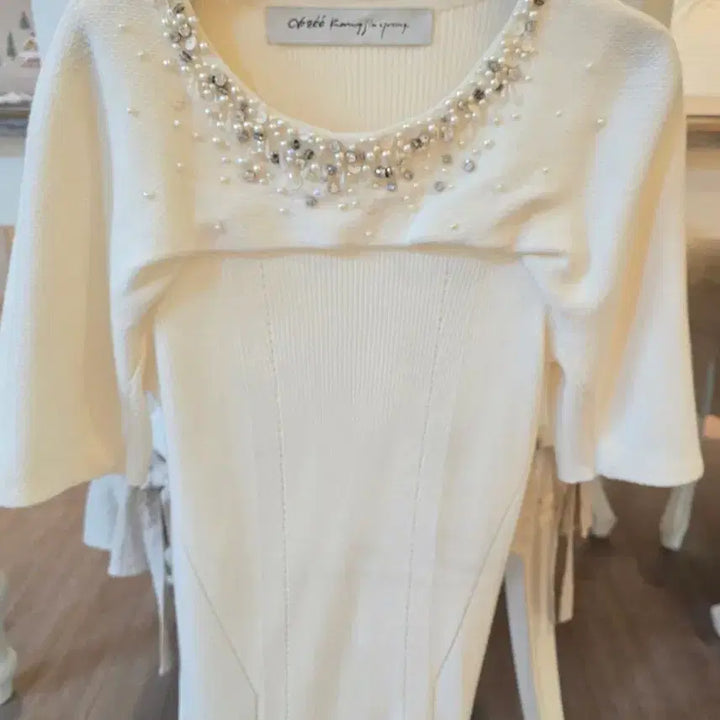 [SOLD OUT] 오브제 비즈디테일 니트