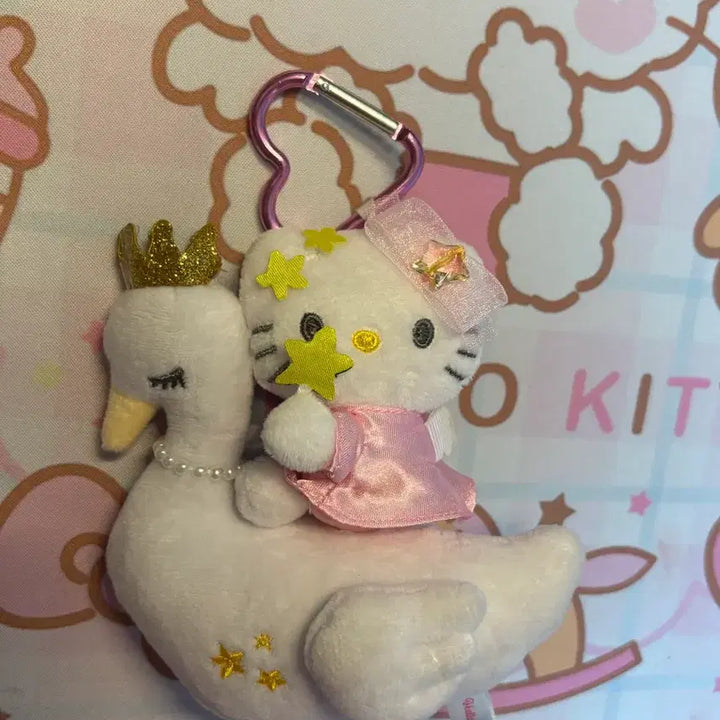 [BUNJANG] Sanrio Hello Kitty Swan Mascot Holder Keyring / 산리오 헬로키티 판타지 시리즈 스완 마스코트 홀더 키링 인형