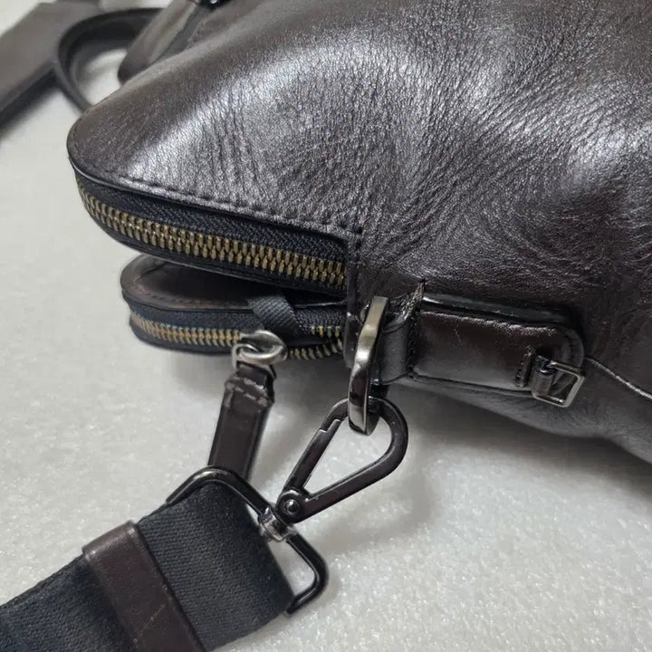 [BUNJANG] TUMI Harrison Seneca Slim Brief Leather Briefcase / 투미 TUMI 해리슨 세네카 슬림 브리프 63000B 가죽서류가방