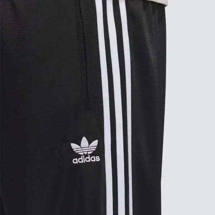 [SOLD OUT] (새상품) 아디다스 파이어버드 트랙 팬츠 2XL