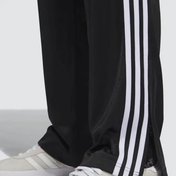 [SOLD OUT] (새상품) 아디다스 파이어버드 트랙 팬츠 2XL