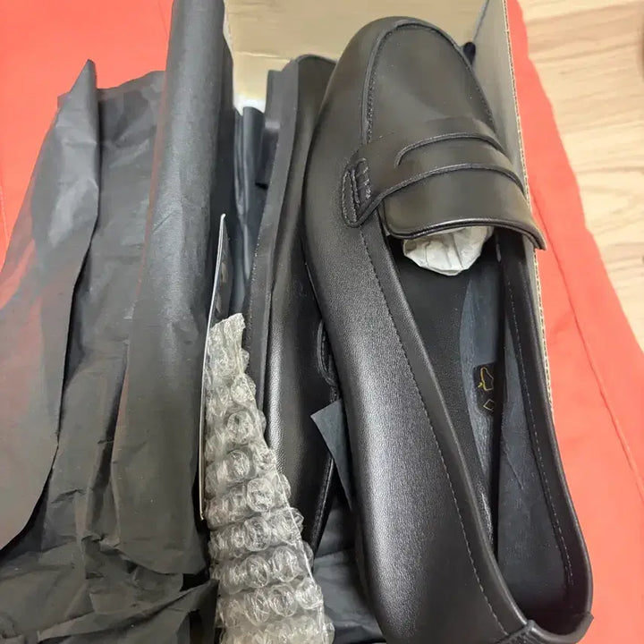 [SOLD OUT] 흐꺙 헤마 hema 노이어 38