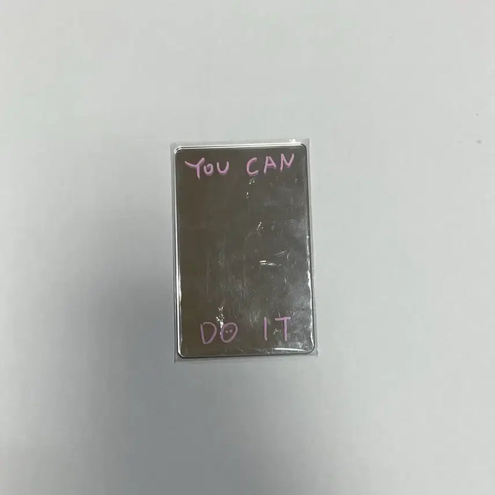 [BUNJANG] Stray Kids Changbin DO IT Mirror / 스트레이키즈 창빈 DO IT 손거울