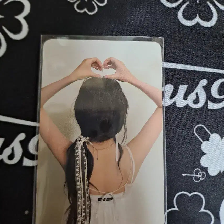 [BUNJANG] fromis_9 Baek Jiheon Photocard / 프로미스나인백지헌 포카 (가격 내림)