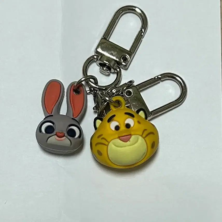 [BUNJANG] Zootopia Judy Hopps &amp; Benjamin Clawhauser Keyring Set / 주토피아 캐릭터 키링 (주디홉스,벤자민클로하우저)
