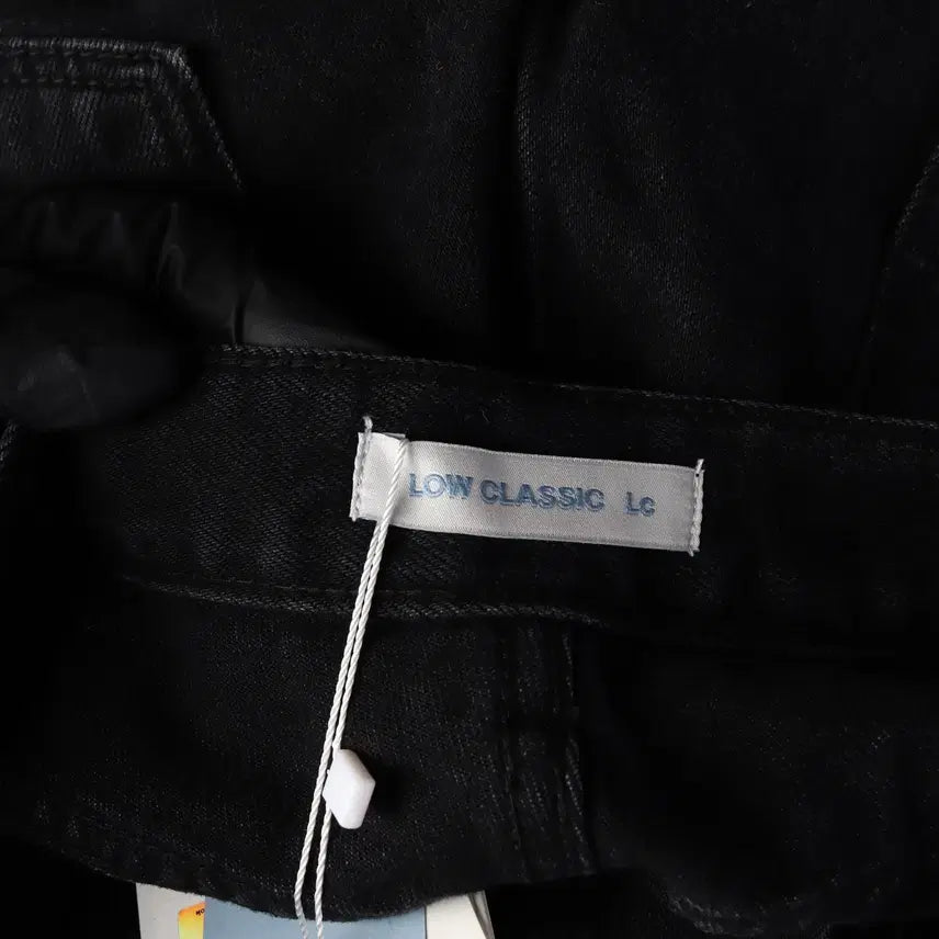 [BUNJANG] LOW CLASSIC 24SS Black Wide Fit Denim Pants / (새상품) 로우클래식 24SS 블랙 와이드핏 데님팬츠