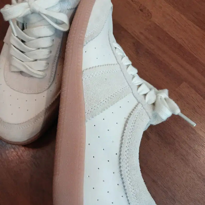 [BUNJANG] Bensimon White Sneakers 245 / 벤시몽 화이트 스니커즈 운동화 245