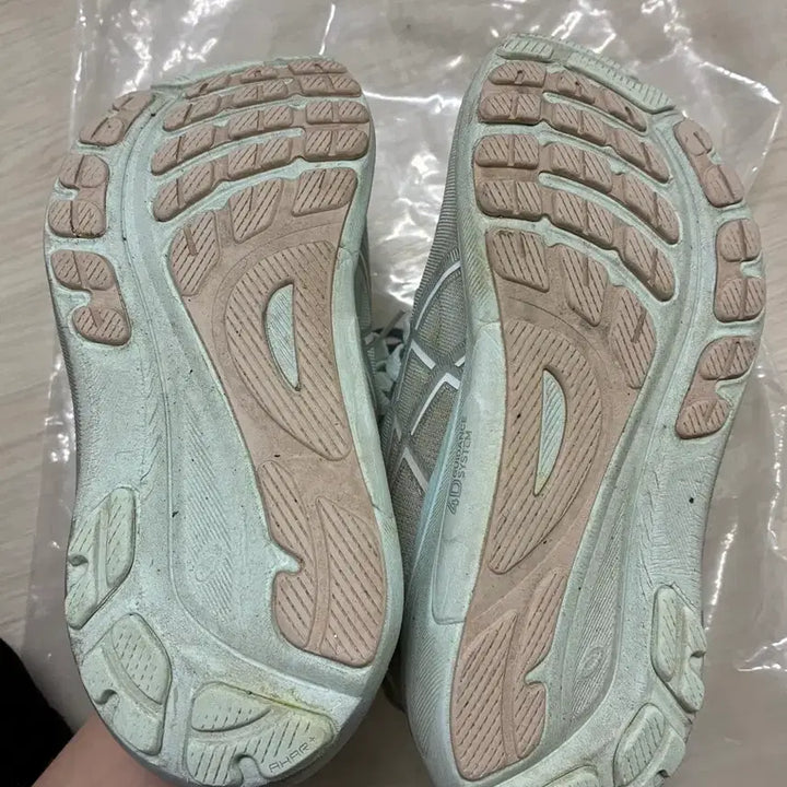 [SOLD OUT] 아식스 젤카야노31 225mm 러닝화 민트