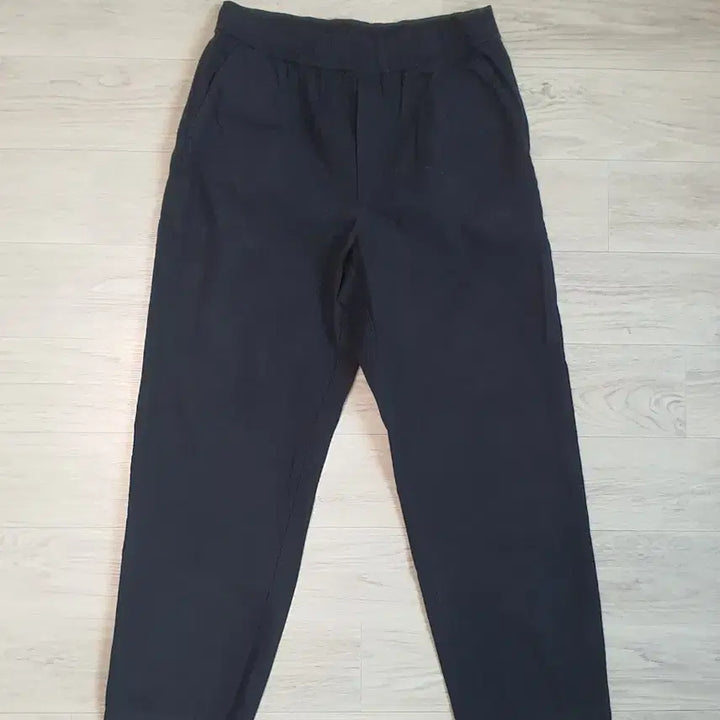 [BUNJANG] Uniqlo Women's Cotton Pants / [유니클로] 여성 면바지 판매합니다(사이즈: M/색상: 블랙)