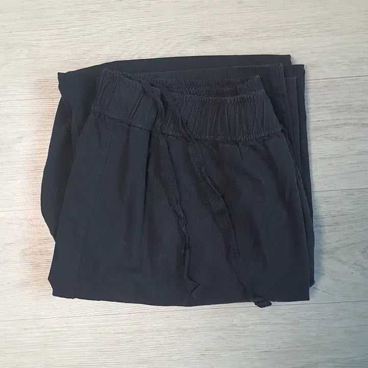 [BUNJANG] Uniqlo Women's Cotton Pants / [유니클로] 여성 면바지 판매합니다(사이즈: M/색상: 블랙)