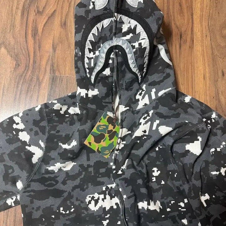 [BUNJANG] BAPE Multi Pixel Hooded Zip-up Jacket / 베이프 멀티 픽셀 후드집업