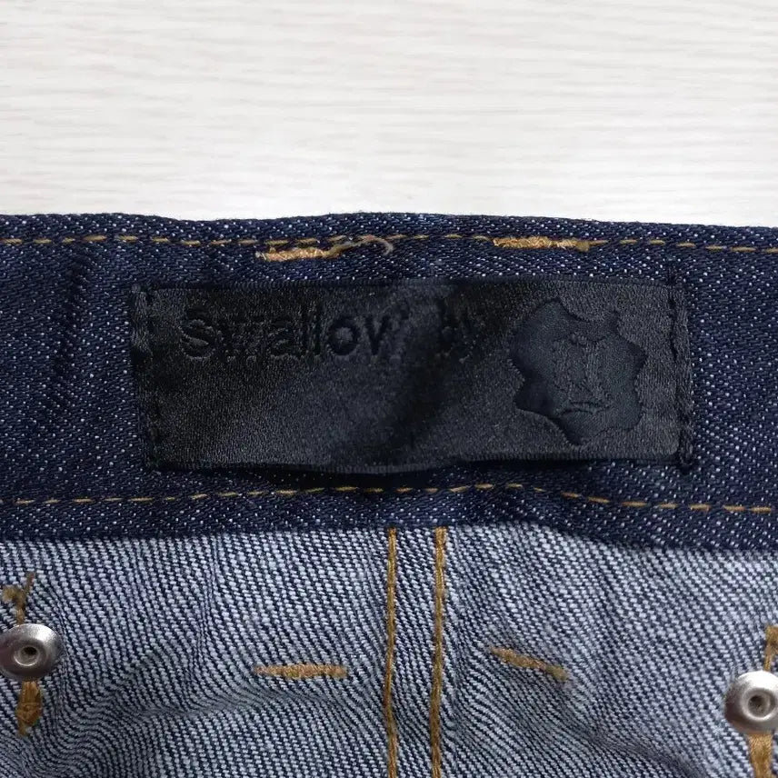 [SOLD OUT] 32 새상품 Swallow Kor 생지 스판 슬림일자 진청 32-346
