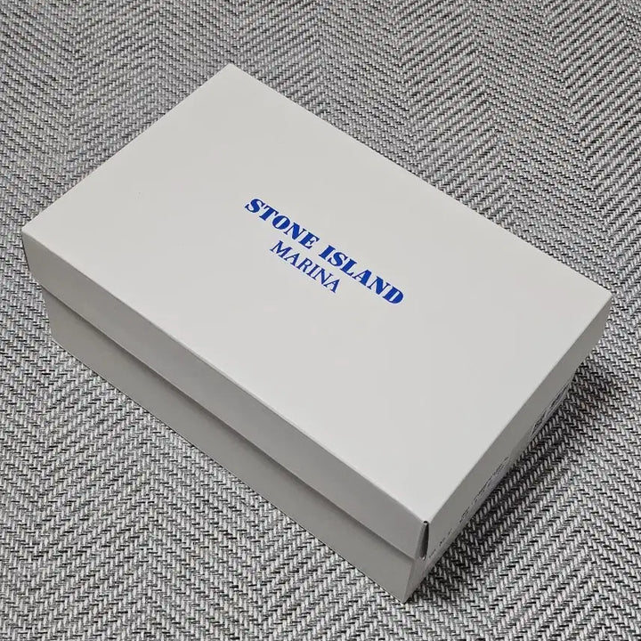 [BUNJANG] New Balance x Stone Island Numeric 272 Sneakers / 뉴발란스 x 스톤 아일랜드 뉴메릭 272 (새 상품)