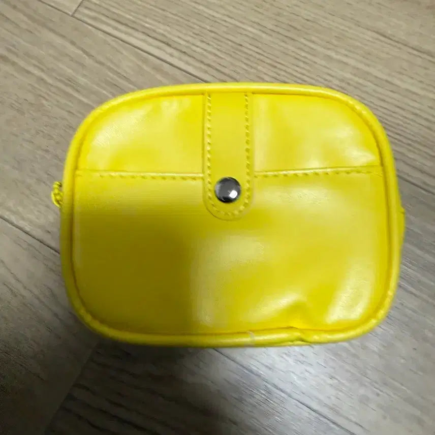 [BUNJANG] Crayon Shin-chan Colorgram Kindergarten Bag Pouch / 짱구 컬러그램 유치원가방 파우치(개봉/전시용) 팝니다