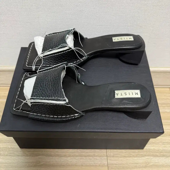 [BUNJANG] MIISTA Black Square Toe Mules / MIISTA 미스타 블랙 스퀘어토 뮬