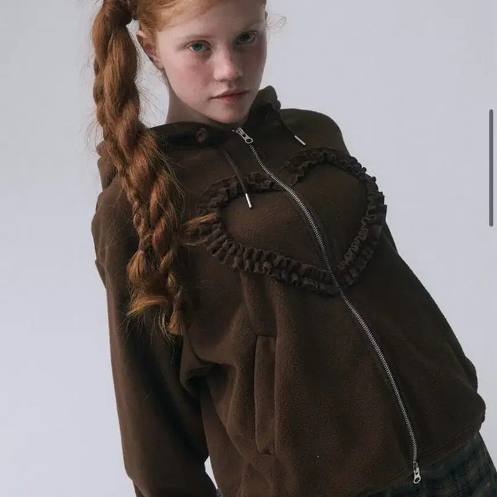 [BUNJANG] Funfromfun Heart Frill Hood Zip-up Fleece Brown / 펀프롬펀 하트 프릴 후드집업 후리스 브라운