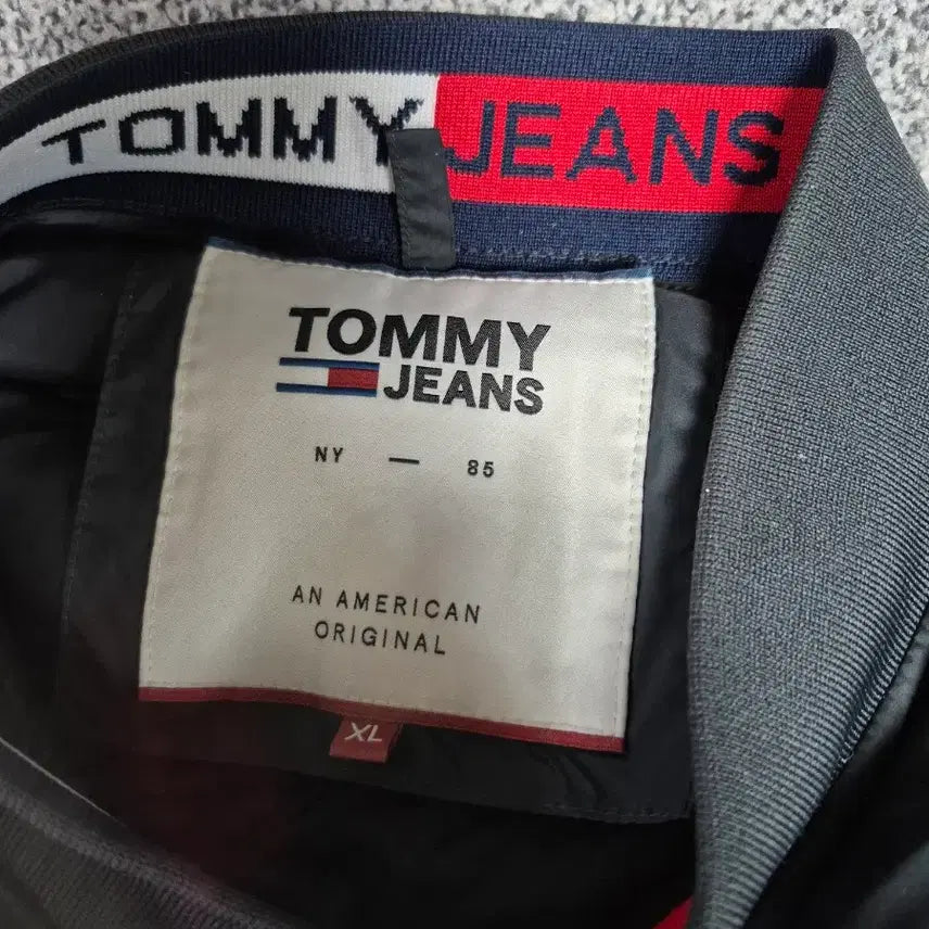 [BUNJANG] Tommy Jeans Duck Down Padded Vest XL / 타미진스 덕다운 패딩 조끼 XL