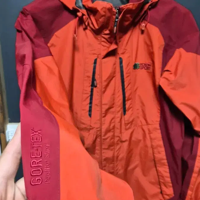 [SOLD OUT] 95)코오롱스포츠 고어텍스 바람막이 자켓