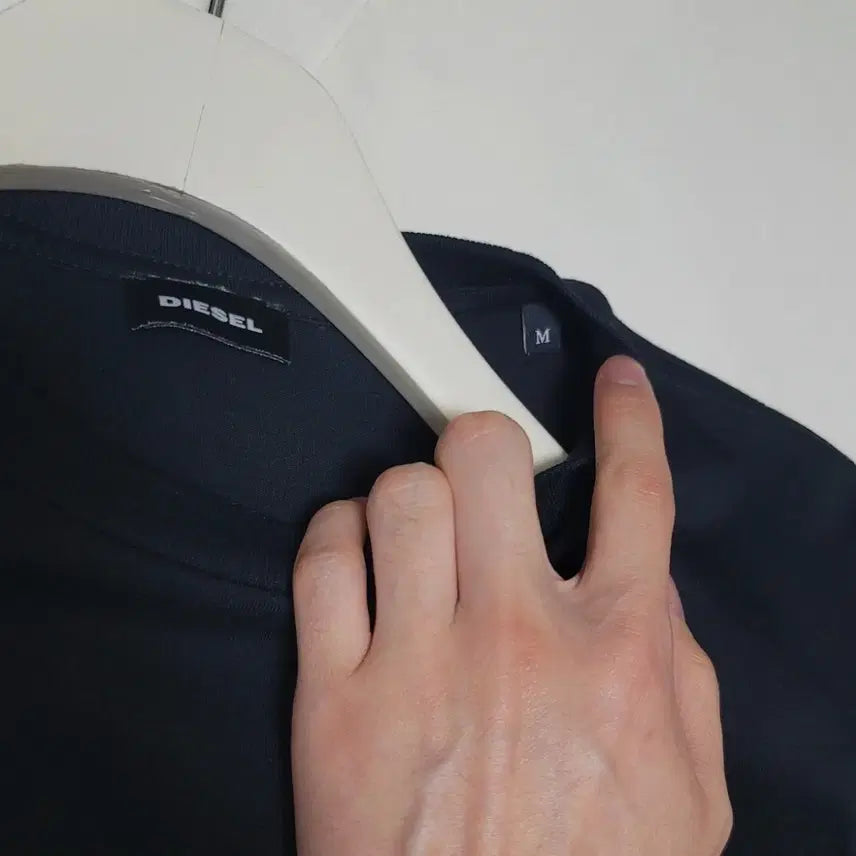 [BUNJANG] Diesel Round Long Sleeve T-shirt Black Color Block / M 디젤 라운드 긴팔티셔츠 블랙 배색