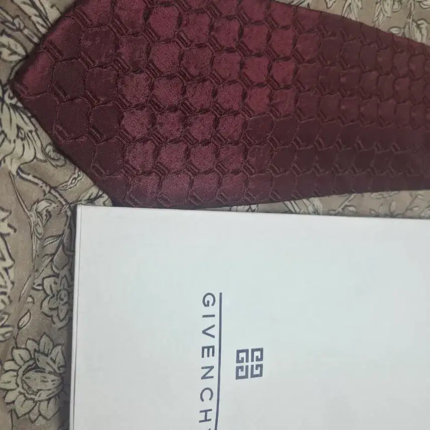[BUNJANG] Givenchy Burgundy Silk Tie / 지방시 버건디 넥타이 정품 미사용품