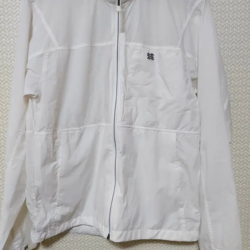 [BUNJANG] Kolon Stealth Lightweight Windbreaker (Size 95) / 코오롱 스텔스 경량 바람막이 95