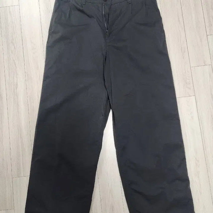 [BUNJANG] Gonak Wide Chino Pants Charcoal L Size / 고낙 와이드 치노팬츠 차콜 L사이즈 판매합니다.