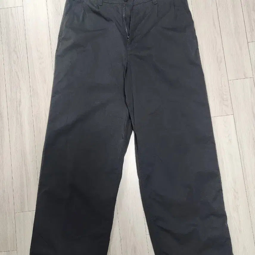 [BUNJANG] Gonak Wide Chino Pants Charcoal L Size / 고낙 와이드 치노팬츠 차콜 L사이즈 판매합니다.