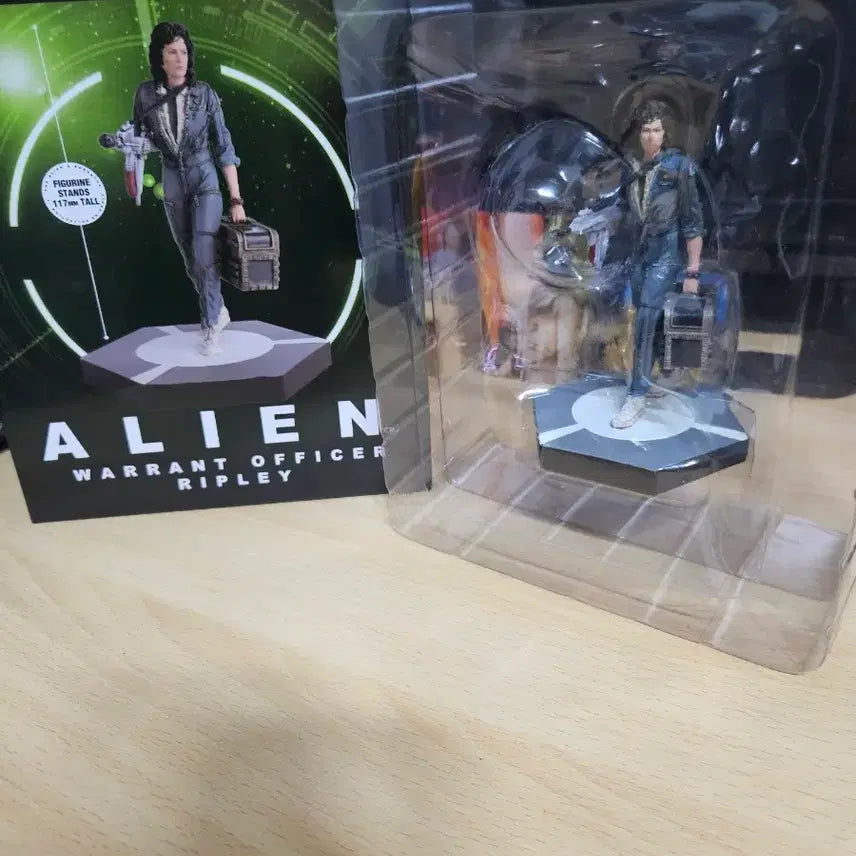 [BUNJANG] Warrant Ripley Figure (Unsealed) / Warrant 에이리언 리플리 피규어 새상품
