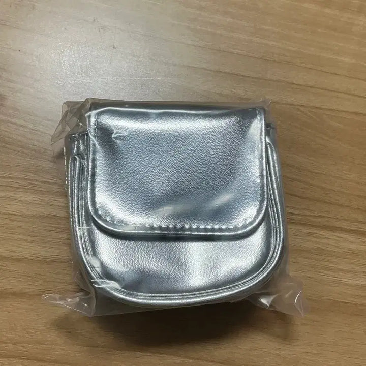 [BUNJANG] About Tone Silver Mini Bag / 어바웃톤 실버 미니백