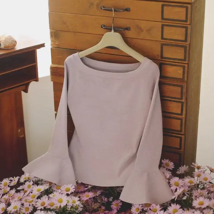 [BUNJANG] MilkCocoa Blouse and Skirt Set-up / 밀크코코아 블라우스 + 스커트 셋업