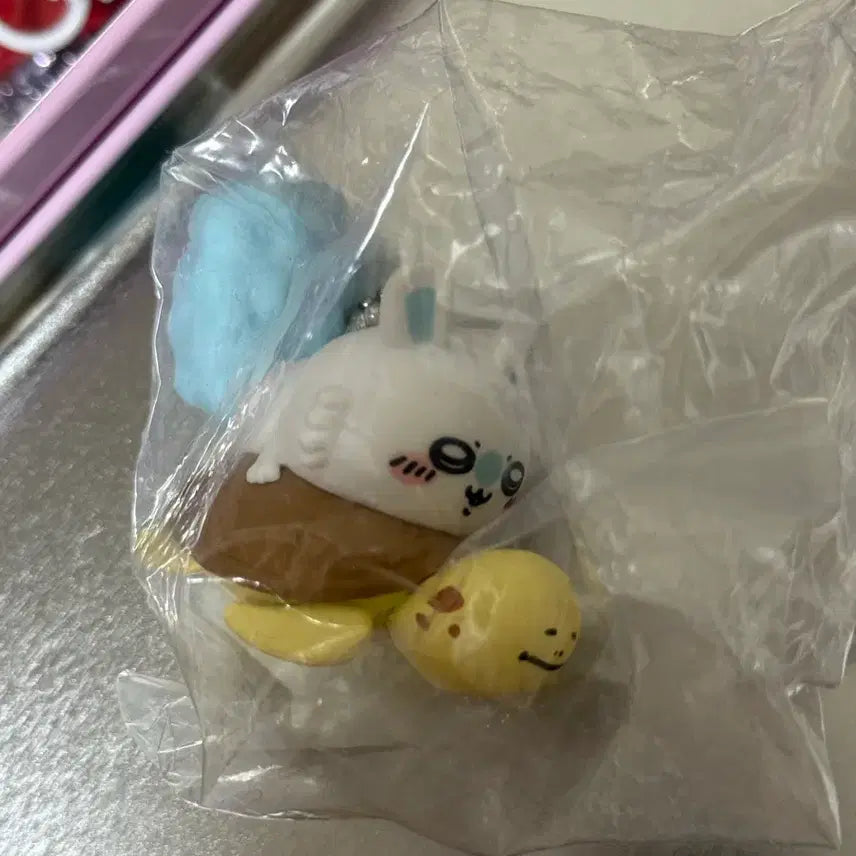 [BUNJANG] Chiikawa Momonga Aquarium Gacha Keyring / 치이카와 수족관 가챠 키링 모몽가
