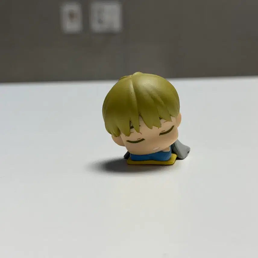 [BUNJANG] Attack on Titan Armin Gacha / 진격의거인 아르민정품가챠