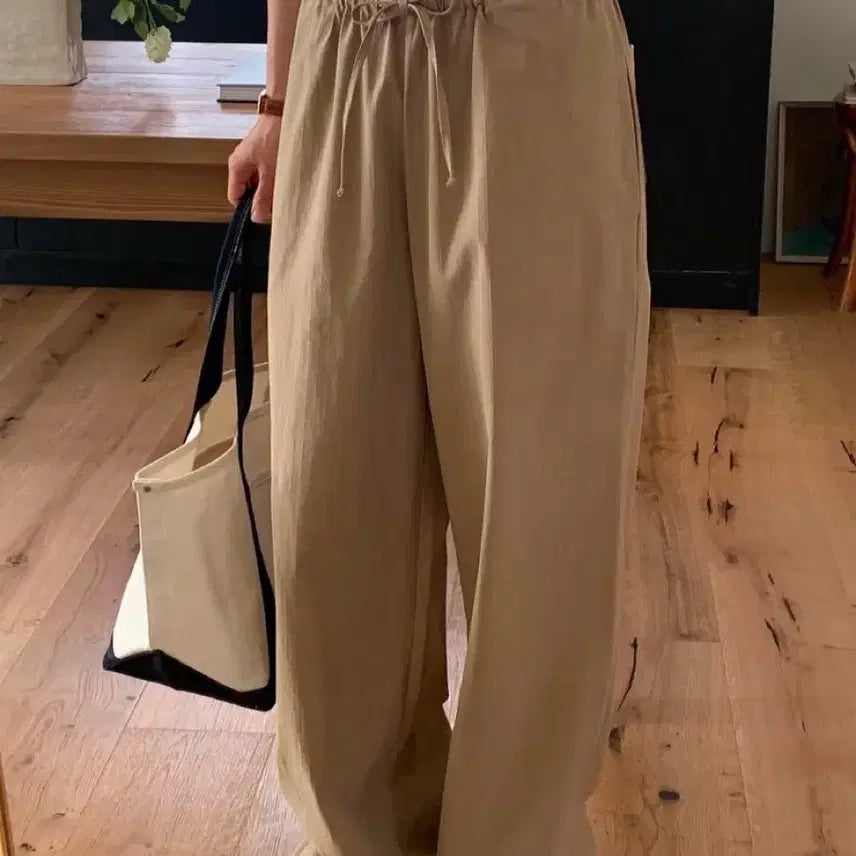 [BUNJANG] Miel Striped Bounding Pants Beige / 미엘 도매택 미학 스트라이프 밴딩 팬츠 베이지