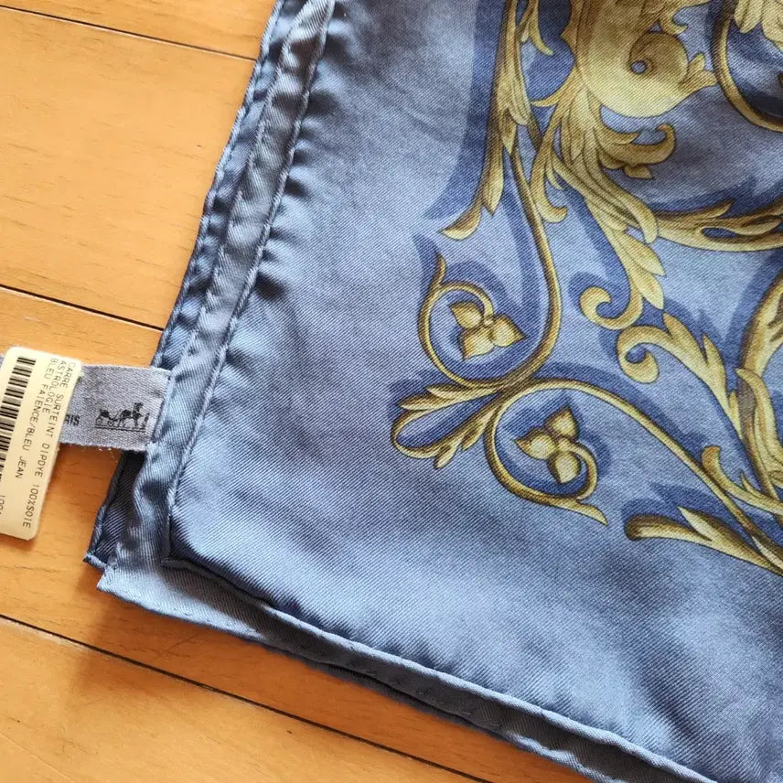 [BUNJANG] Hermes Carre Silk Scarf / (새상품)에르메스 까레 실크 스카프