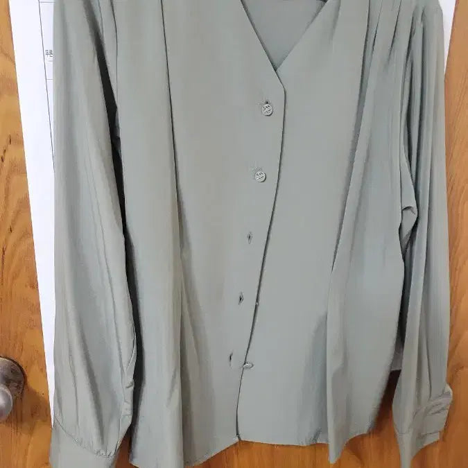 [BUNJANG] High-Grade Blouse / (급급처분합니다) 고급 블라우스 판매해요