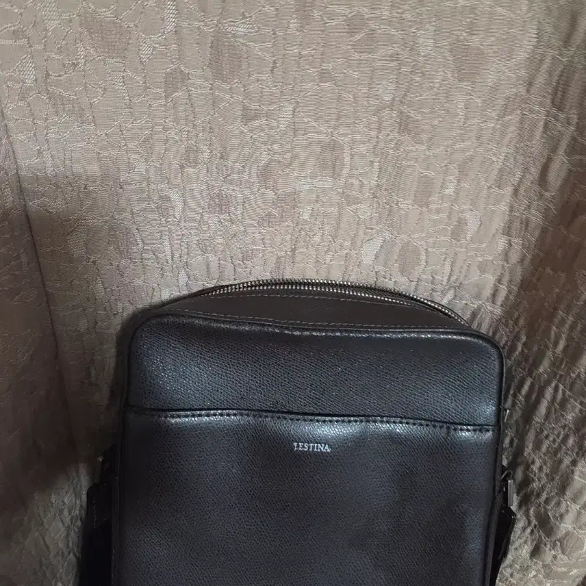 [BUNJANG] Jestina Leather Brown Crossbody Bag / Jestina 레더 브라운 크로스백