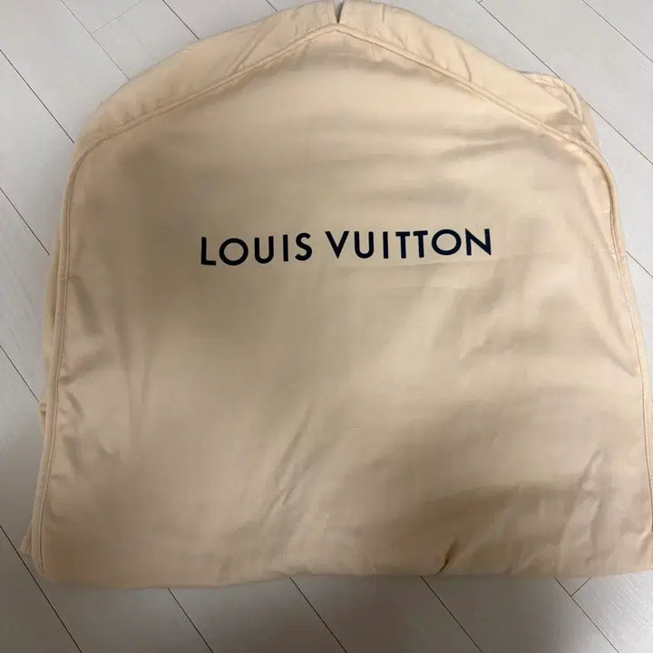 [BUNJANG] Louis Vuitton Garment Bag 120cm / 루이비통 가먼트백