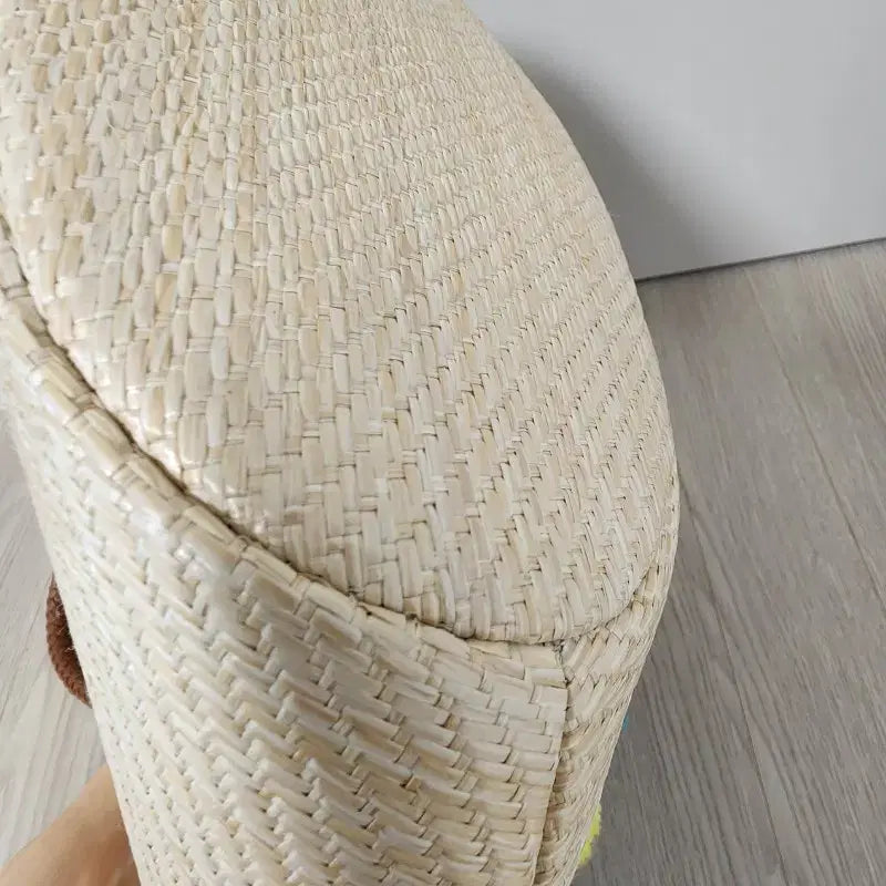 [BUNJANG] Pom-Pom Woven Rattan Bag / 사진 아주  잘 나오는 폼폼이 왕골라탄백 (아주 깨끗해요~/반값)