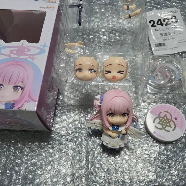 [BUNJANG] Blue Archive Mika Nendoroid POB / 블루아카이브 미카 넨도+특전
